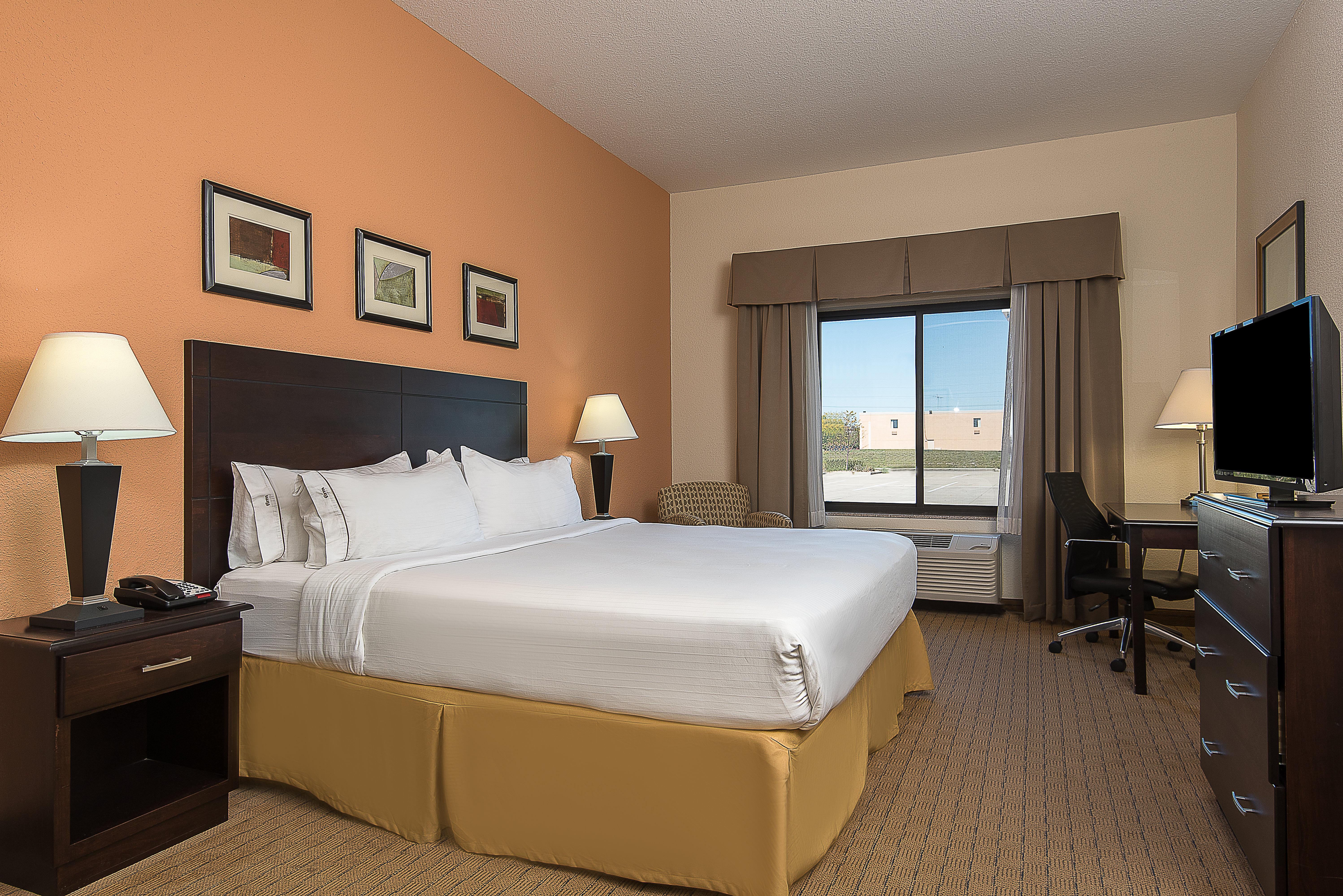Holiday Inn Express And Suites Lafayette East By Ihg Exterior photo